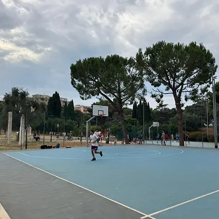 Terrazza 2 Giugno 아파트 *